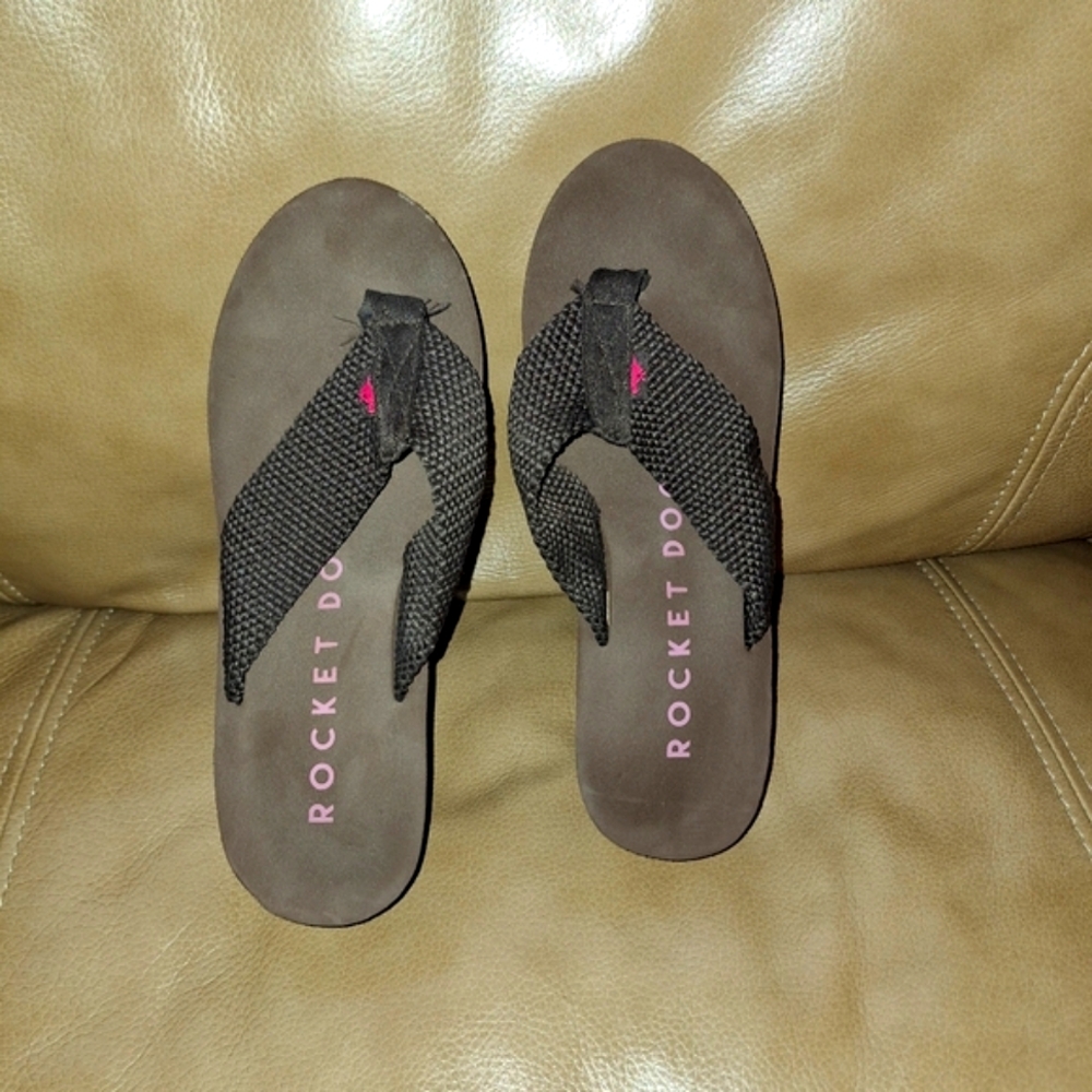 Rocket Dog Women's Diver Comfort Foam Wedge Flip Flop Sandal